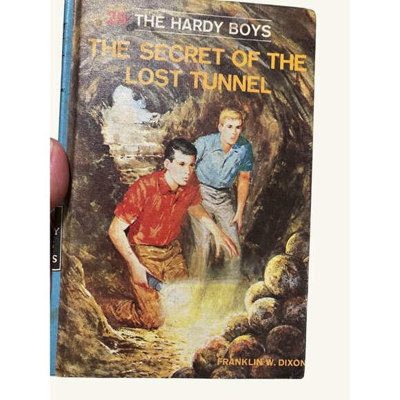 The Hardy Boys Series: The Secret Of The Lost Tunnel Number 29 Vintage - Picture 2 of 16